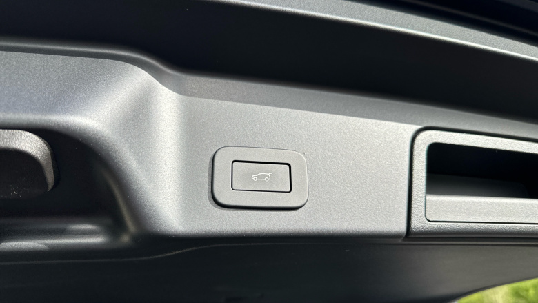 Land Rover Range Rover Evoque 1.5 P270e Edition 5dr Auto Hatchback